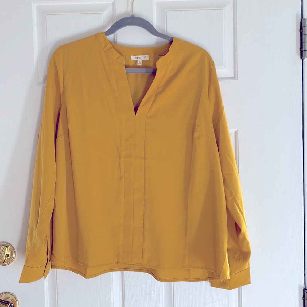 Brand New Mainstrip Brand Blouse